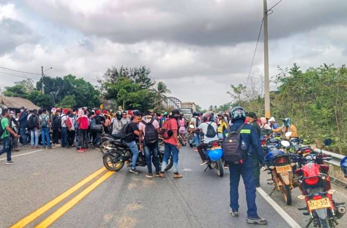 Persisten Bloqueos En V As De C Rdoba Por Protesta Minera Laraz N Co