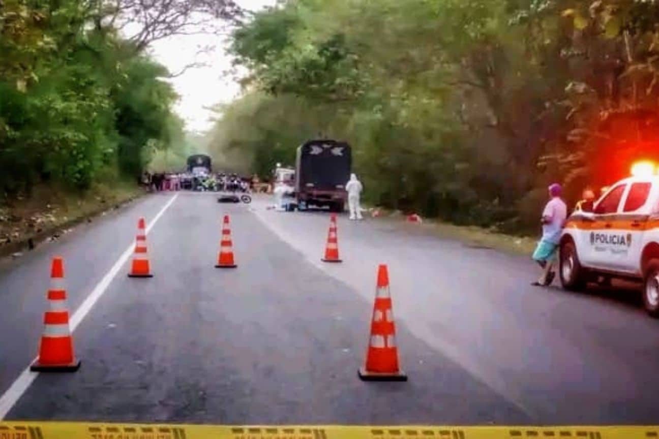 Un Motociclista Perdi La Vida En La V A Monter A Planeta Rica Larazon Co