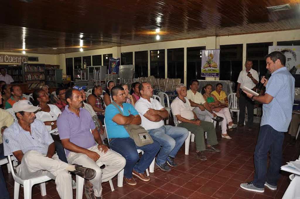 Administración Municipal, socializan obras que se ejecutan en estos sectores de la capital cordobesa.