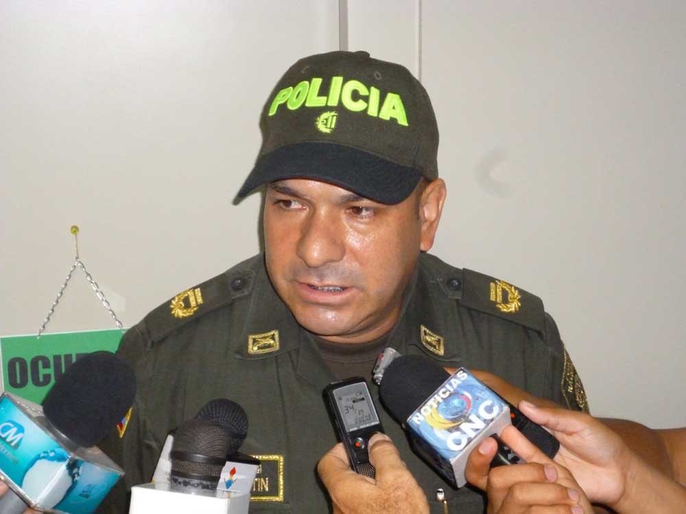 Coronel, Javier Martín, Comandante de la MEMONT.