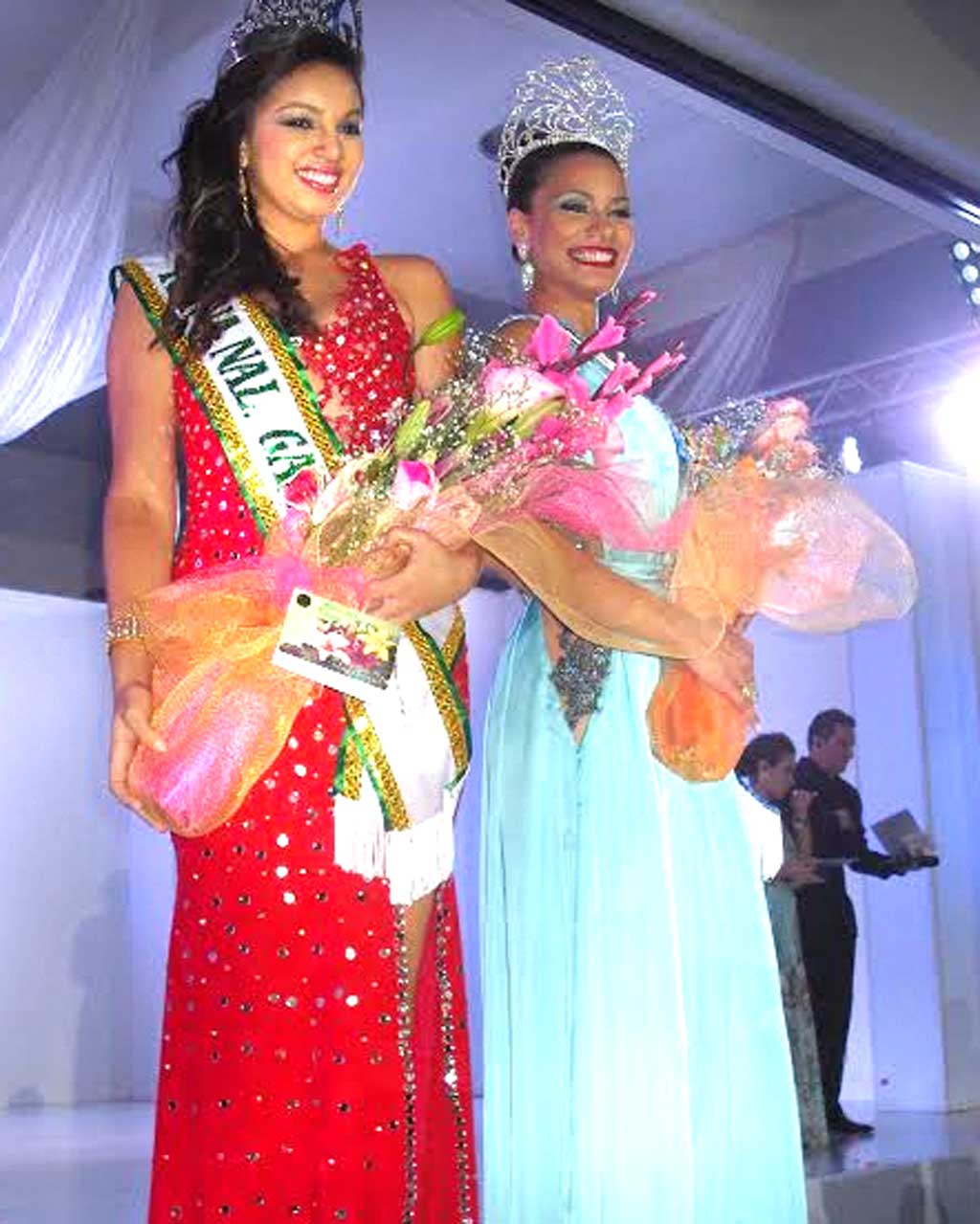 Las nuevas soberanas de la Ganadería, señorita Brasil, Taynara Santana Gargantini y la señorita Antioquia, Vanessa Márquez Ruene.