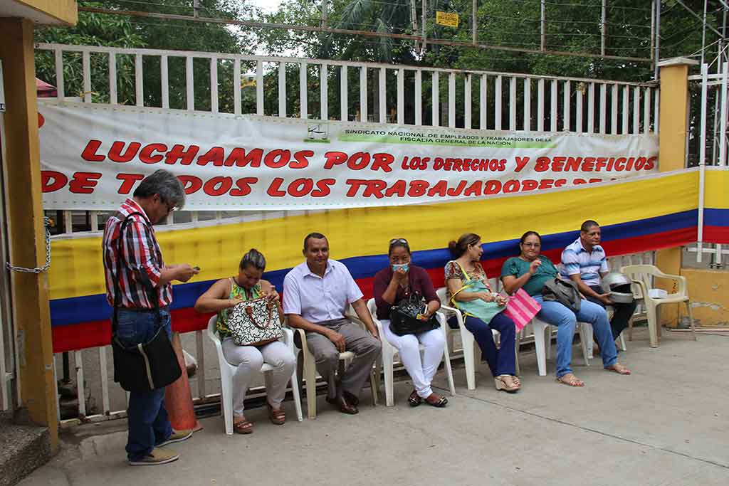 Desde ayer lunes, ninguna de las sedes de la Fiscalía en Córdoba, atiende actos urgentes, recibe denuncias ni realiza levantamientos judiciales.