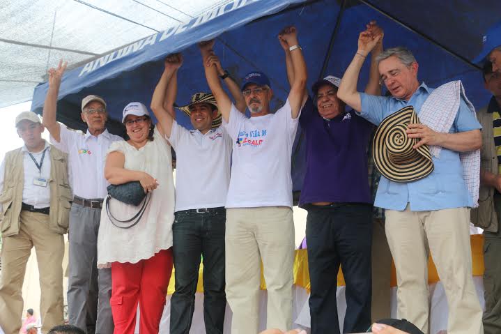 Uribe ratificó respaldo a Carlos Gómez