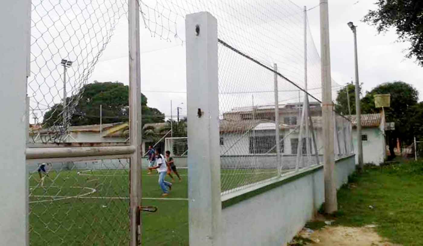 Vándalos destruyen cancha en Planeta Rica