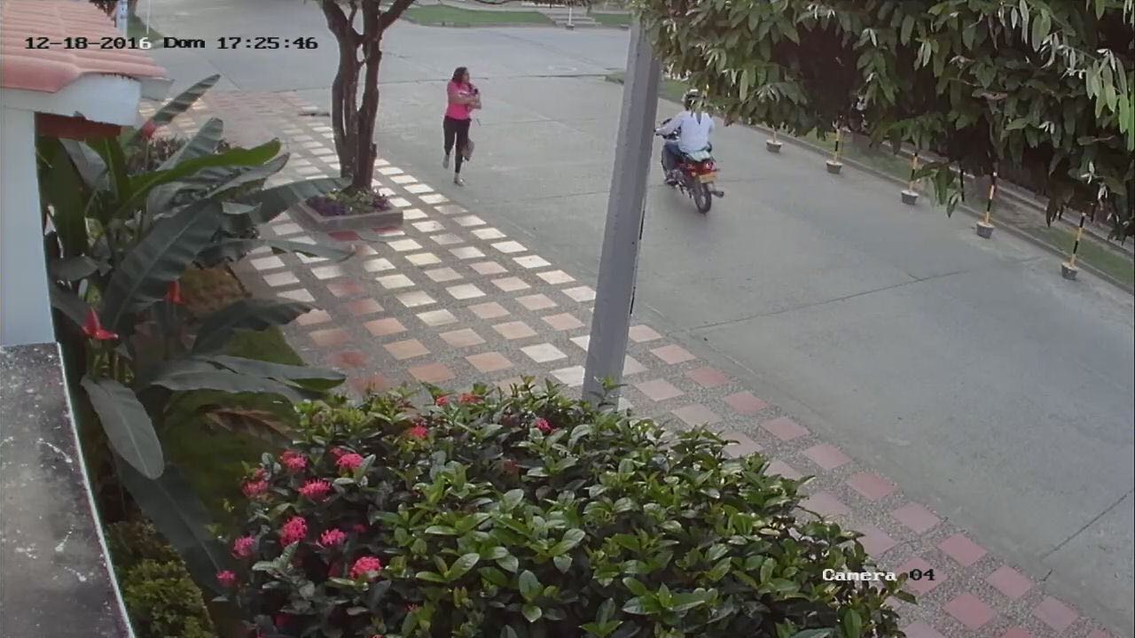 ‘Ladrón motorizado’ comete constantes rapozanos, comunidad pide acciones