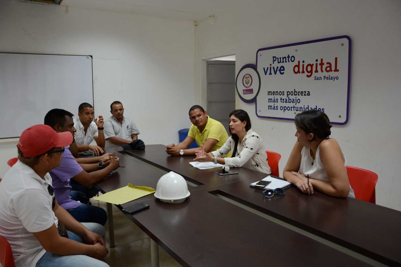 Aceleran pavimentación de barrios en San Pelayo