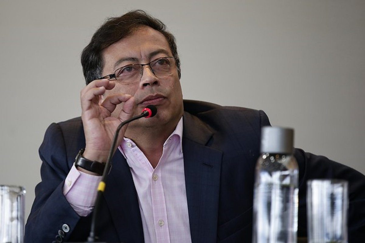 Gustavo Petro es oficialmente candidato presidencial - LARAZON.CO