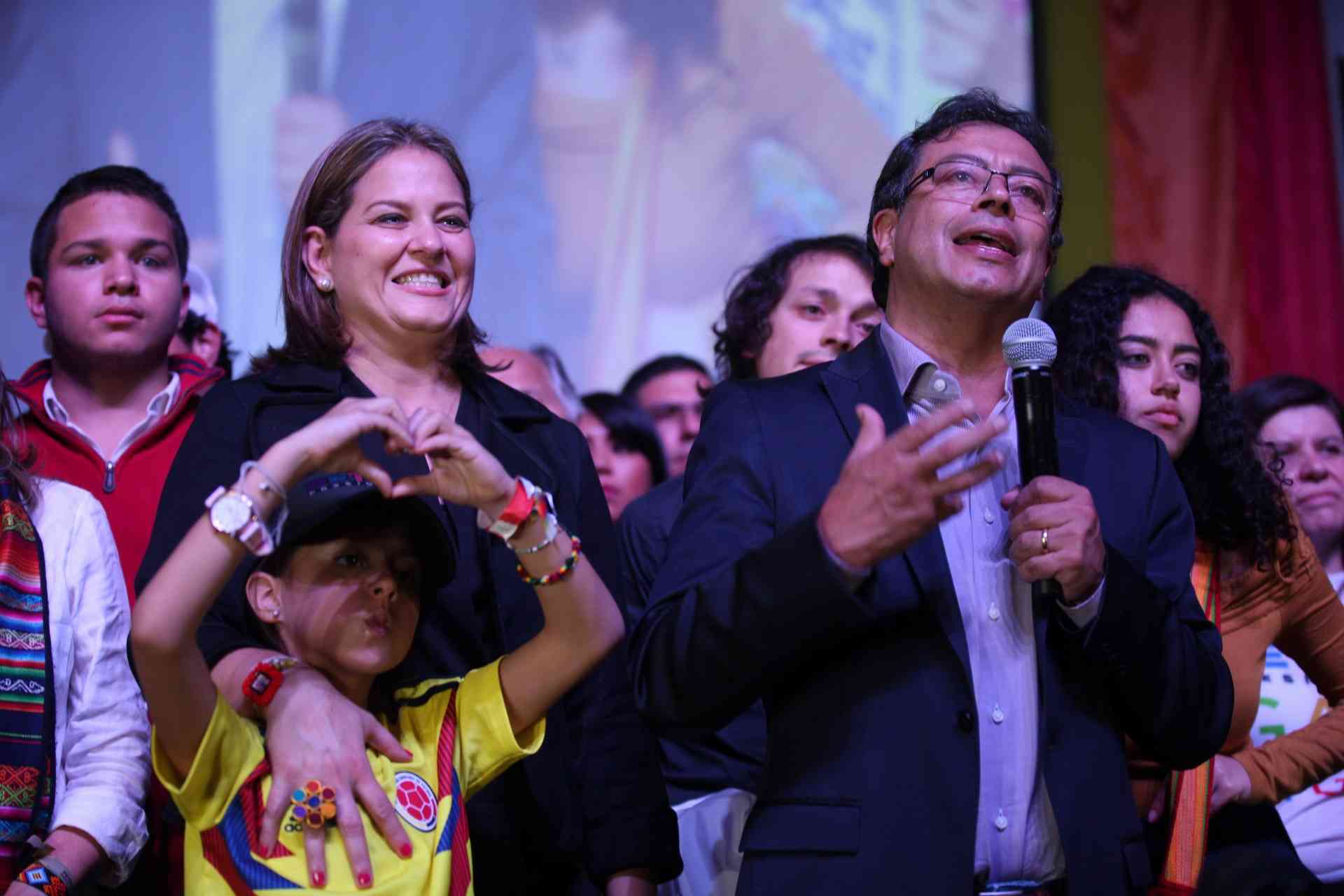 Gustavo Petro tiene coronavirus, también su esposa e hija menor - LARAZON.CO
