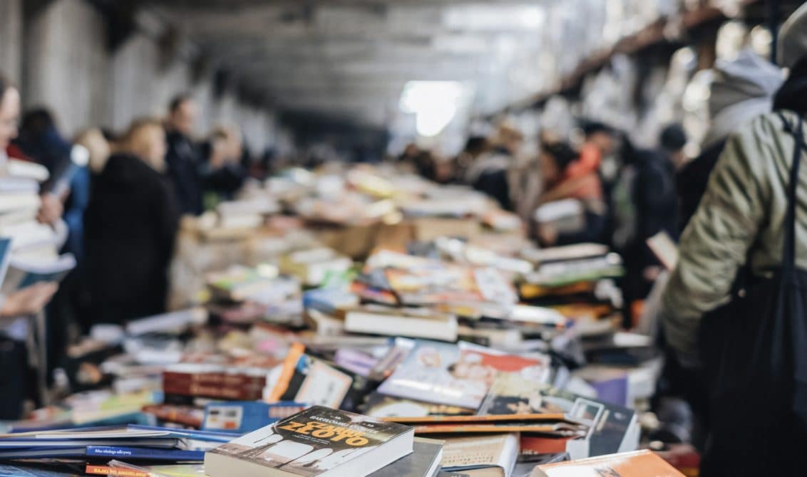 Con Más De 500.000 Ejemplares, Llega El Gran Outlet De Libros A ...