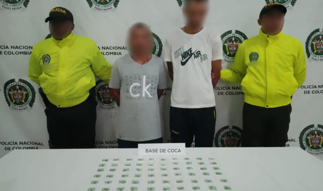 En Montería, fueron capturados dos sujetos que tenian 63 gramos de base de coca