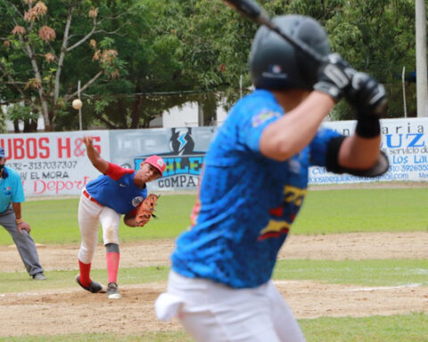 Estadio de beisbol La Pradera